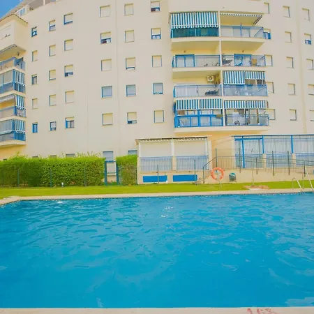 Daire Brisas-coastal Retreat By The