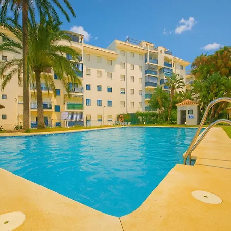 Brisas-coastal Retreat By The *