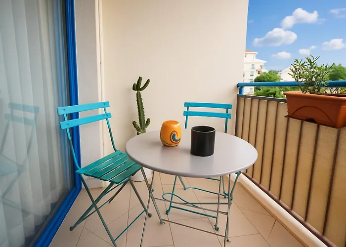 Daire Brisas-coastal Retreat By The *