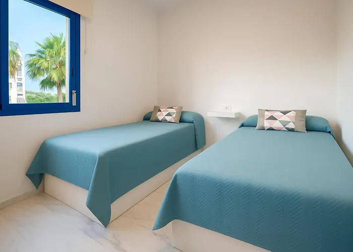 Daire Brisas-coastal Retreat By The Estepona