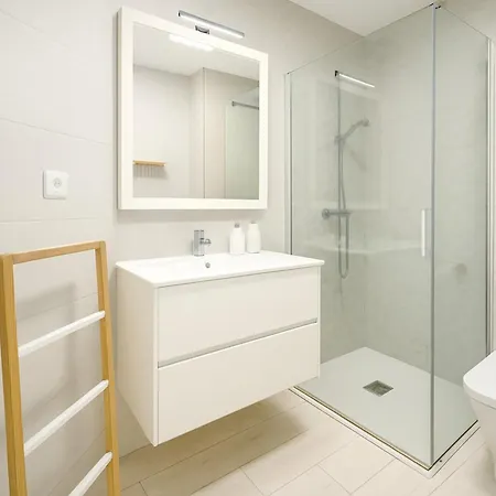 Brisas-coastal Retreat By The Lejlighed Estepona