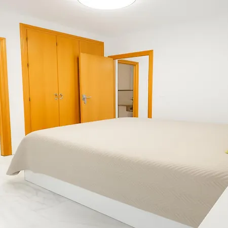 Brisas-coastal Retreat By The Appartamento