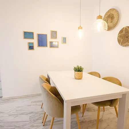 Brisas-coastal Retreat By The Appartamento Estepona