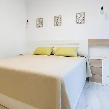 Brisas-coastal Retreat By The Appartement