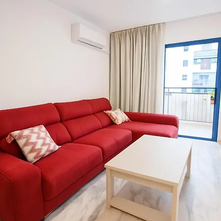 Апартаменты Brisas-coastal Retreat By The